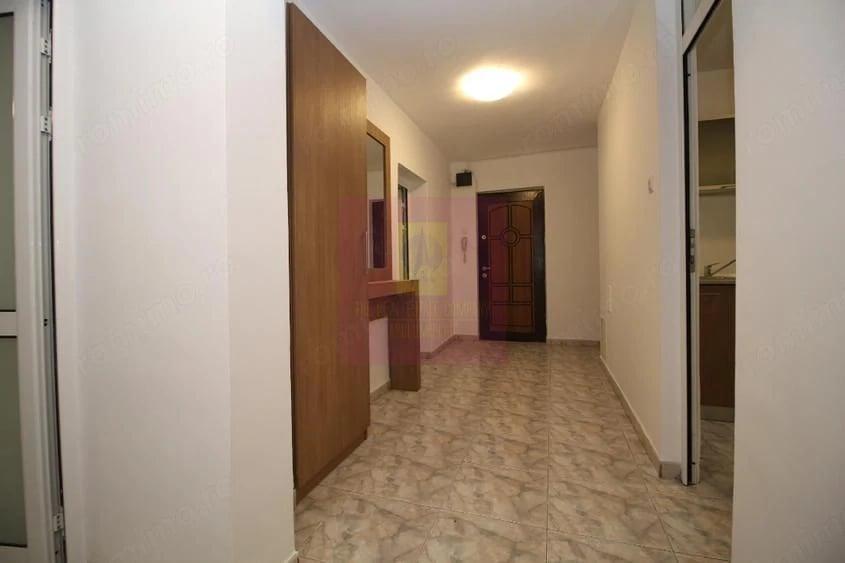 Apartament cu 3 camere de vanzare Decebal adiacent - 14