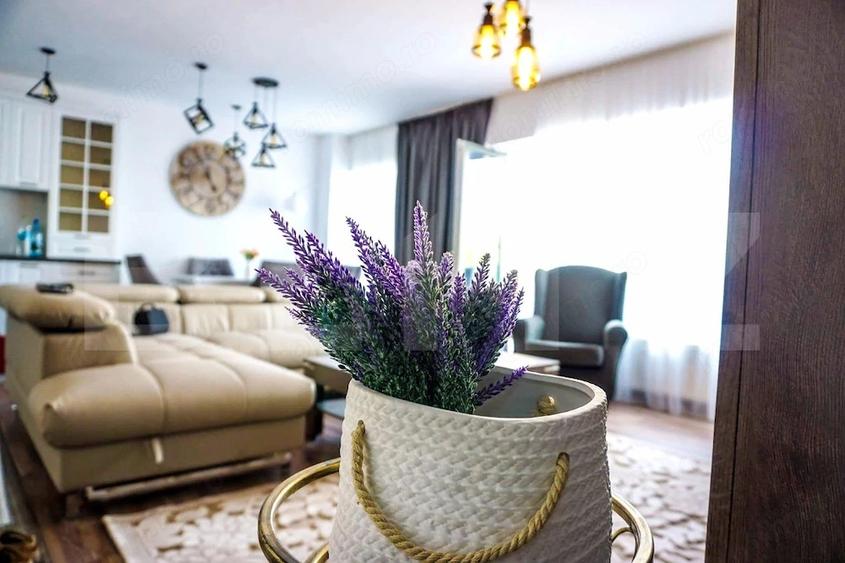 Apartament cu 2 camere semidecomandat, mobilat în Mărăști