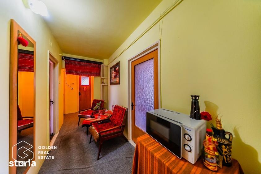 Apartament cu 4 camere decomandat în Micălaca