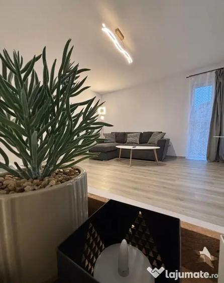 Apartament cu 2 camere decomandat în Avantgarden