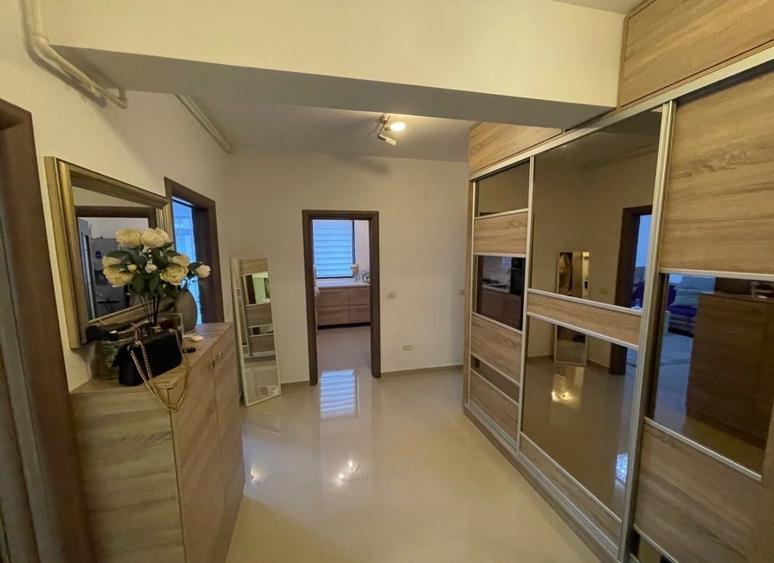 Apartament cu 2 camere decomandat în Dobroești