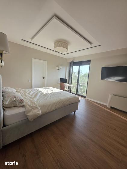 Apartament cu 4 camere, mobilat în Central