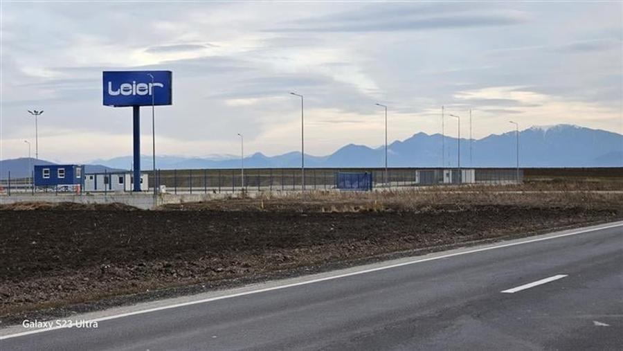 Teren Construcții extravilan de 30700 mp, în Feldioara