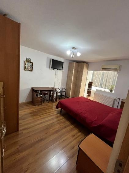 Garsonieră decomandată, mobilată în Șagului