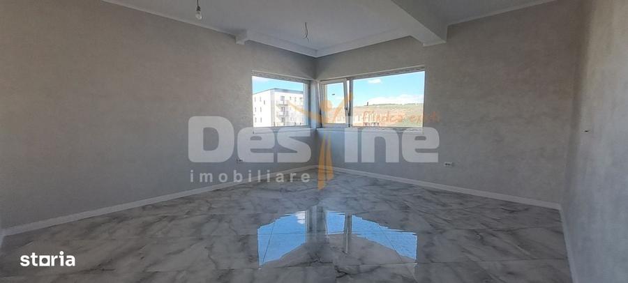 Casă cu 4 camere în Rediu
