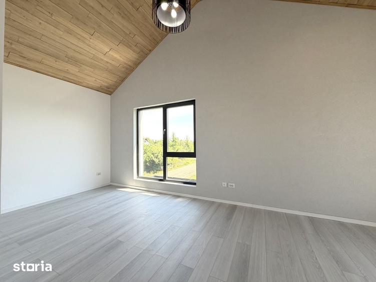 Casă cu 4 camere cu Teren 300 Mp în Corbeanca