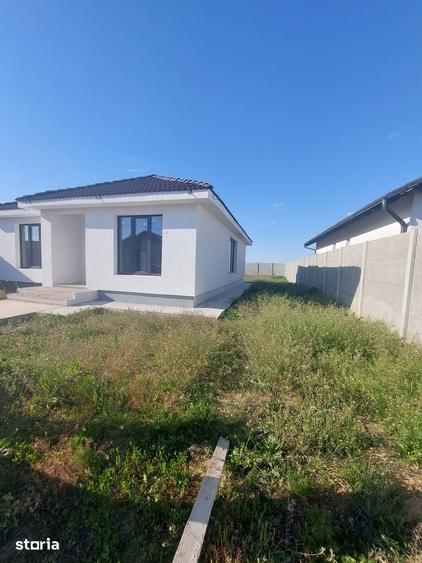 Casă cu 4 camere cu Teren 500 Mp în Central