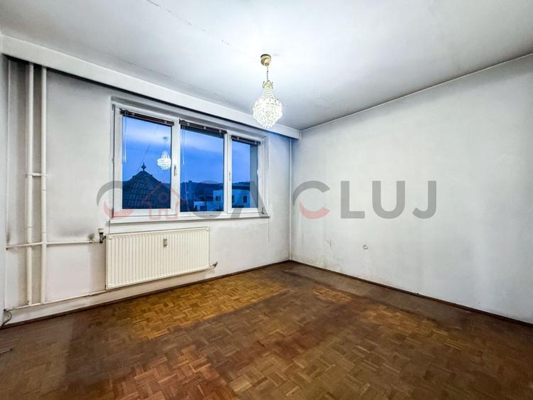 Apartament cu 3 camere semidecomandat în Grigorescu
