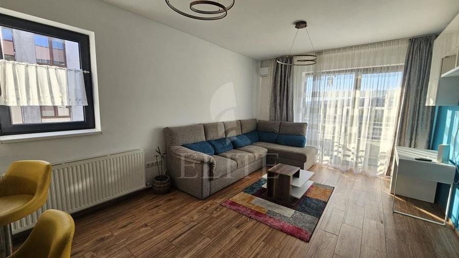 Apartament cu 2 camere semidecomandat, mobilat în Mărăști