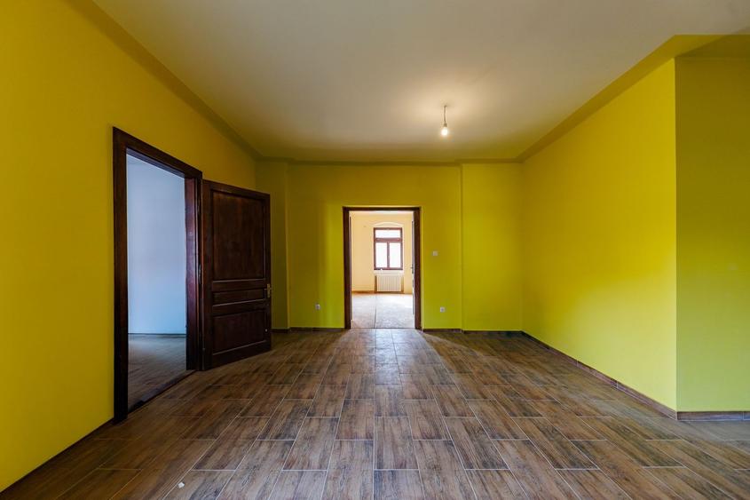 Cladire Istorica - Zona Baile Neptun - Comision 0% - 12