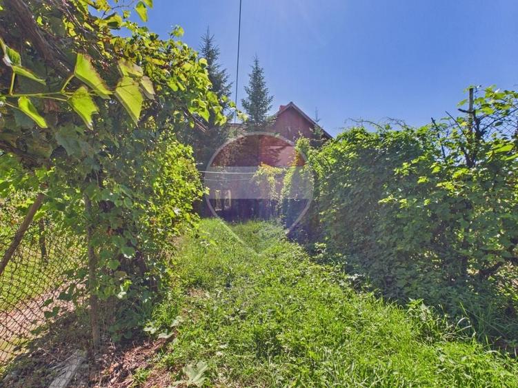 Casă individuală cu 5 camere cu Teren 1684 Mp în Pucioasa-Sat