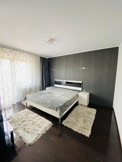 Casă individuală cu 5 camere cu Garaj în Domnești