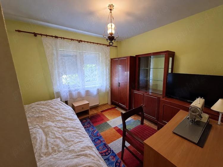 Apartament cu 4 camere decomandat în Aurel Vlaicu