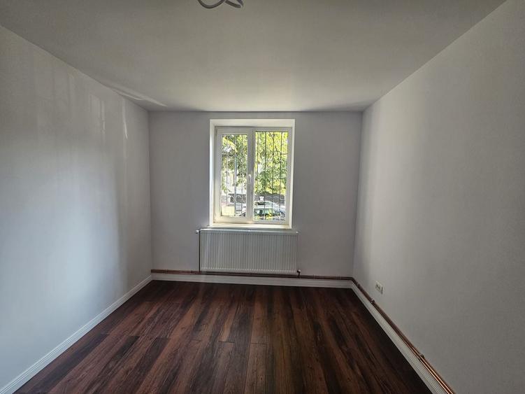 Birou, de 65 mp, în Ultracentral