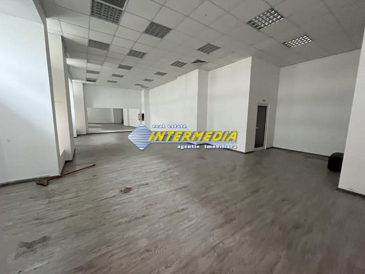 Spațiu comercial, de 354 mp, în Cetate