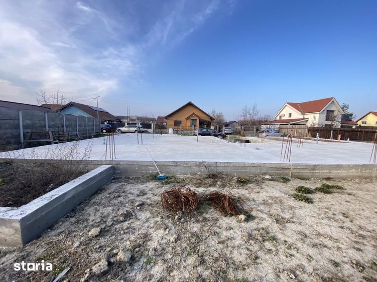 Teren de 704 mp, în Sânmihaiu Român
