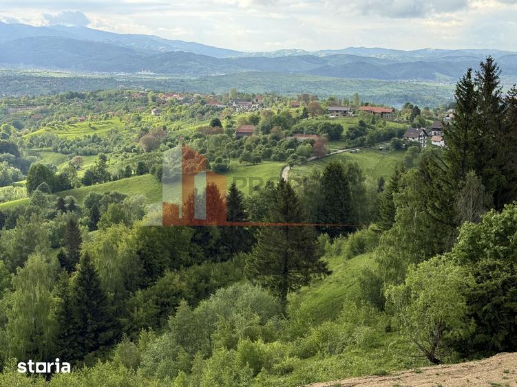 Teren de 2763 mp, în Bran