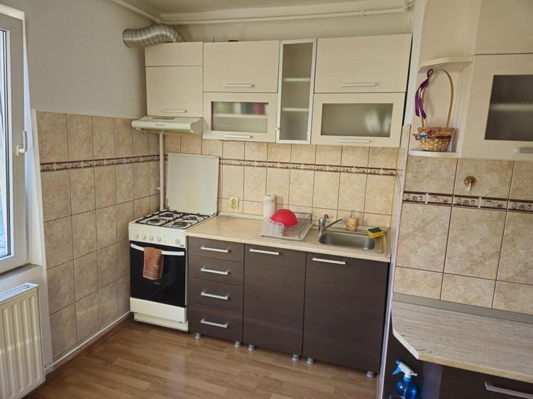 Apartament cu 2 camere decomandat în Tudor