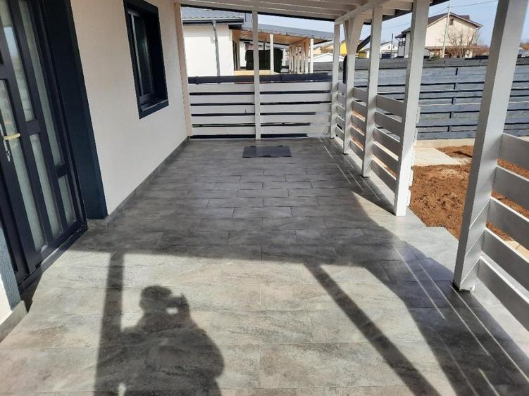 Casă individuală cu 3 camere cu Teren 450 Mp în Joița