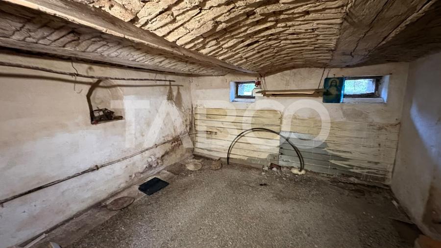 Casă individuală cu 3 camere cu Canalizare în Ruși