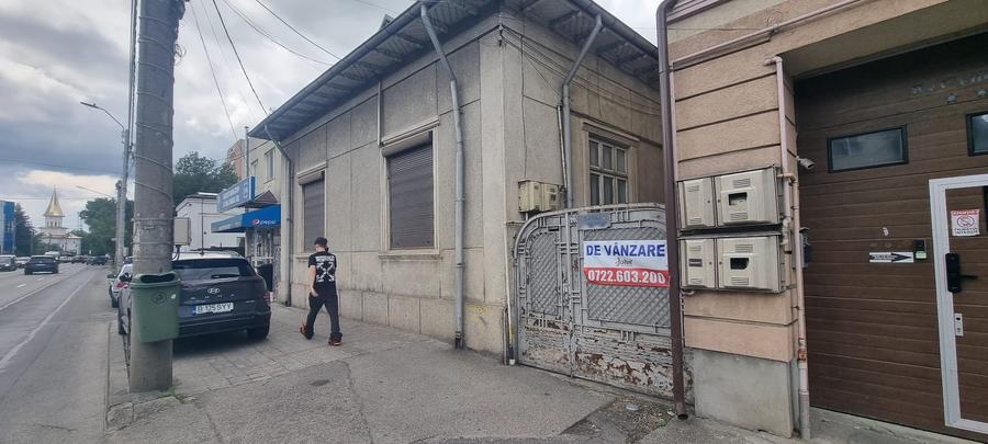 Casă individuală cu 4 camere cu Canalizare în Negru Vodă
