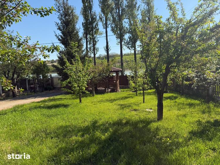 Casă cu 7 camere cu Teren 1000 Mp în Miroslava