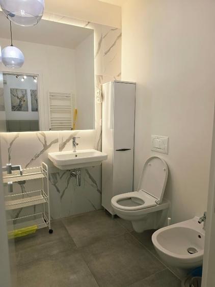 Apartament cu 2 camere decomandat, mobilat în Unirii
