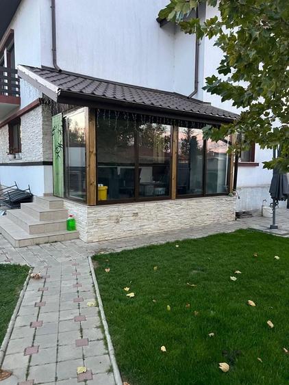 Casă cu 4 camere în Bâcu