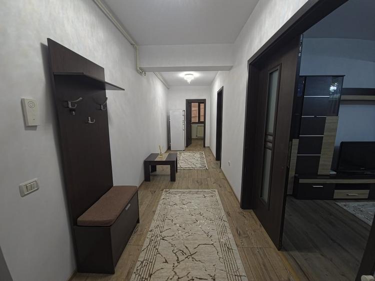 Apartament cu 2 camere decomandat, mobilat în Delfinariu