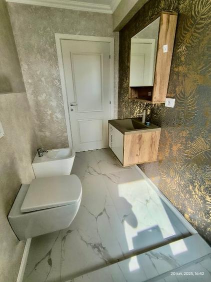 Apartament cu 2 camere semidecomandat în Vișan