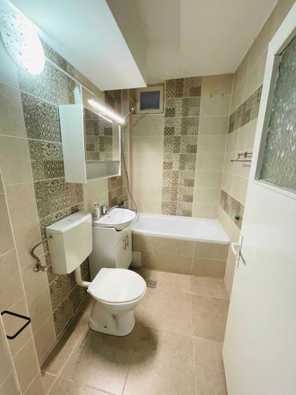 Apartament cu 3 camere semidecomandat în Ultracentral