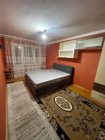 Garsonieră decomandată în Tei