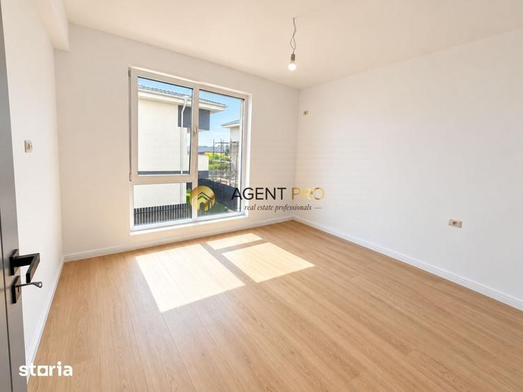 Casă cu 4 camere cu Teren 230 Mp în Central
