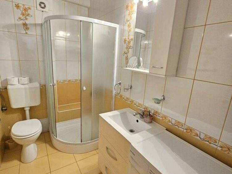 Garsonieră semidecomandată, mobilată în Unirii