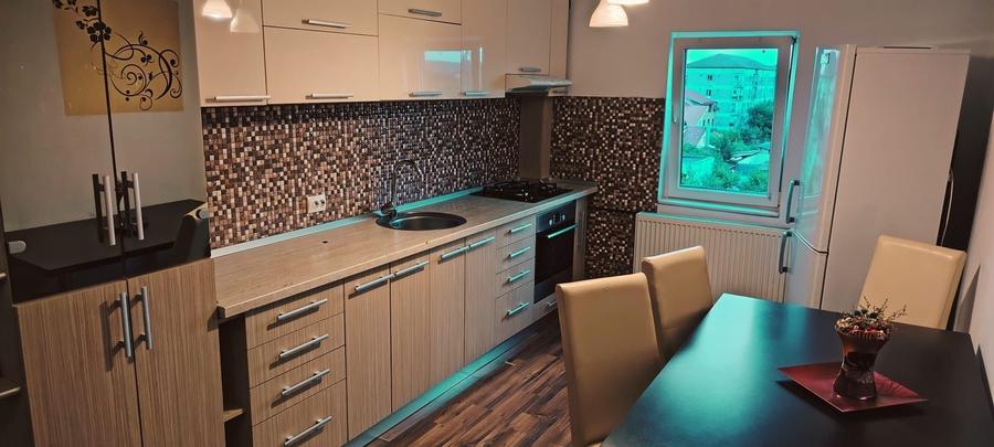 Apartament cu 2 camere decomandat în Rogerius