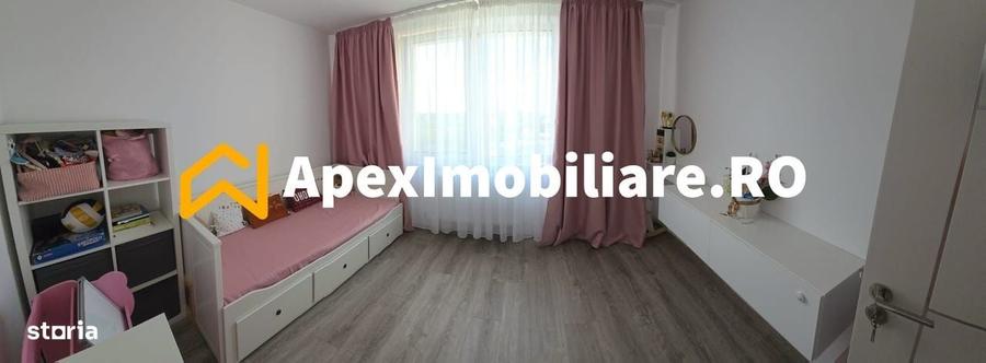 Apartament cu 3 camere decomandat în Păcii