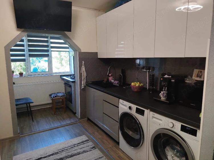 Apartament cu 2 camere semidecomandat în Central