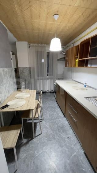 Apartament cu 3 camere decomandat, mobilat în Mioveni