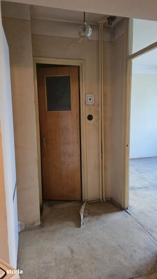 Apartament cu 2 camere decomandat în Gara de Nord