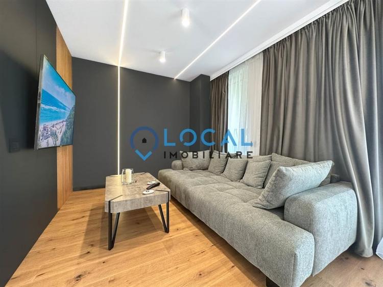 Apartament cu 3 camere semidecomandat, mobilat în Gară