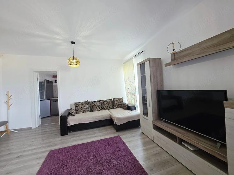 Apartament cu 2 camere semidecomandat în Cristian