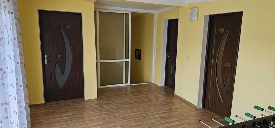 Casă cu 4 camere în Bărăștii Hațegului