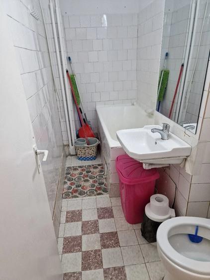 Garsonieră decomandată în Prundu