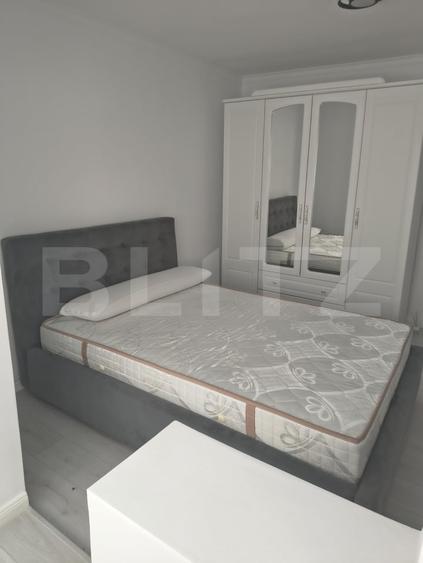Apartament cu 3 camere decomandat, mobilat în Central