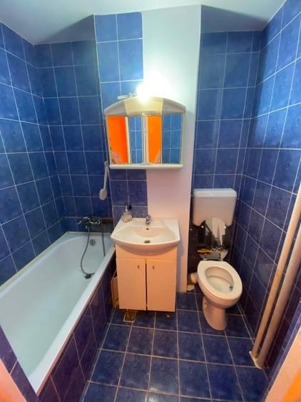 Apartament cu 3 camere semidecomandat în Șagului