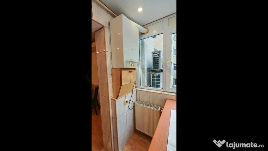 Apartament cu 3 camere decomandat, mobilat în Crângași
