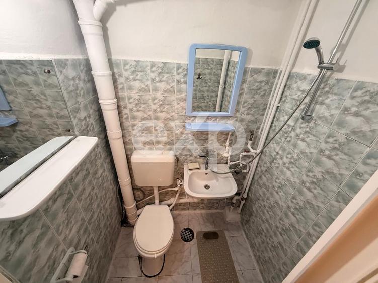 Apartament cu 2 camere decomandat, mobilat în Trivale