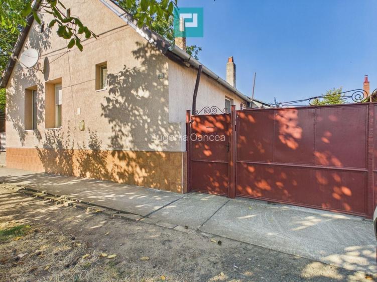 Casă 130 mp și teren de 864 mp - Cărpiniș