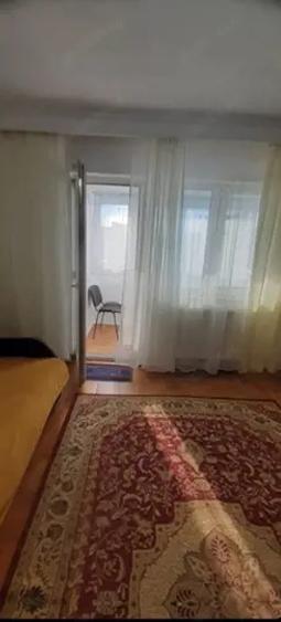 Apartament cu 2 camere decomandat în Ostroveni