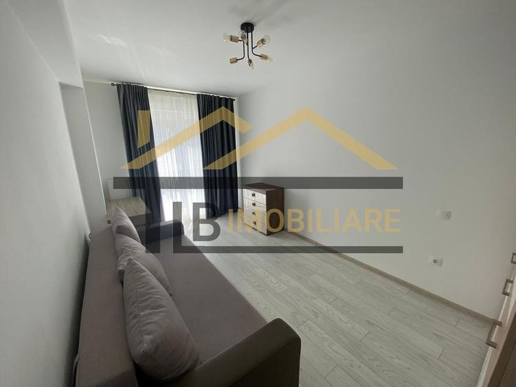 Apartament cu 3 camere semidecomandat în Libertății